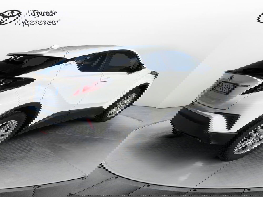 Toyota Toyota C-HR usata a Catania (4)