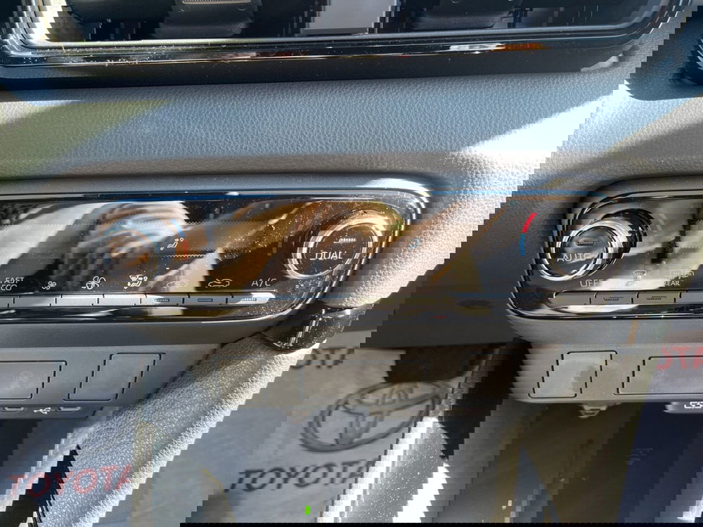 Toyota Yaris nuova a Catania (15)