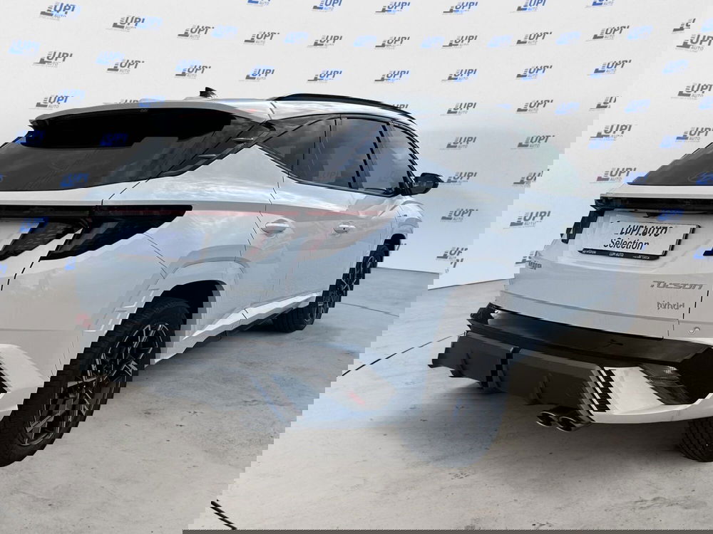 Hyundai Tucson nuova a Pistoia (5)