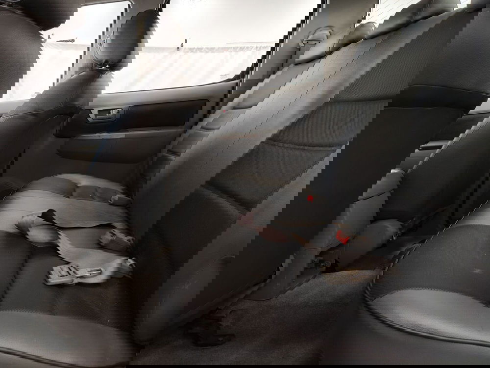 Toyota Hilux usata a Roma (14)