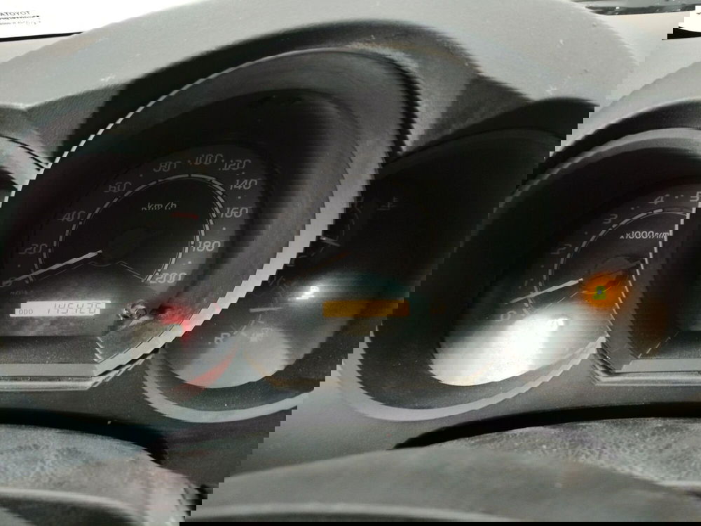 Toyota Hilux usata a Roma (15)