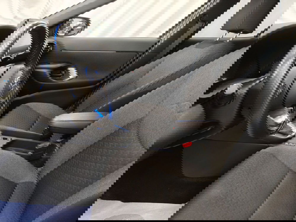 Toyota Yaris Cross usata a Roma (14)