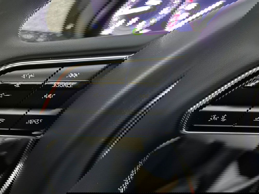 Mazda CX-80 nuova a Pavia (11)