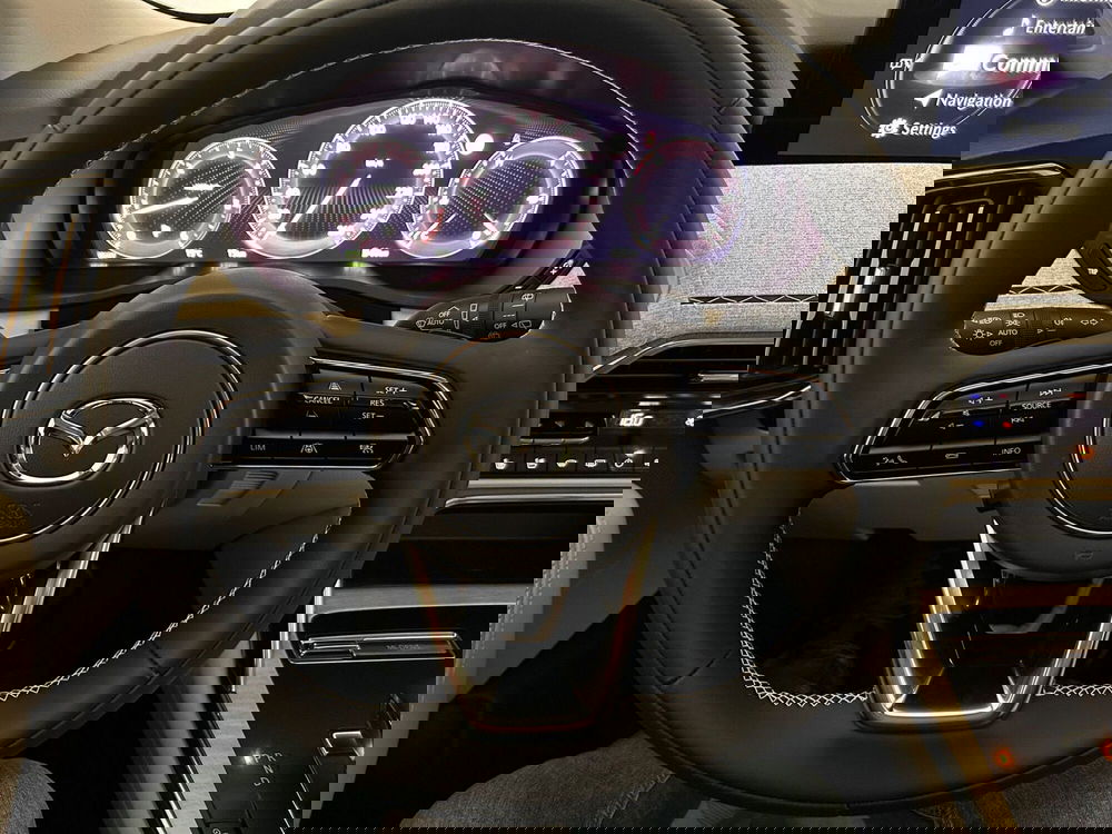 Mazda CX-80 nuova a Pavia (8)