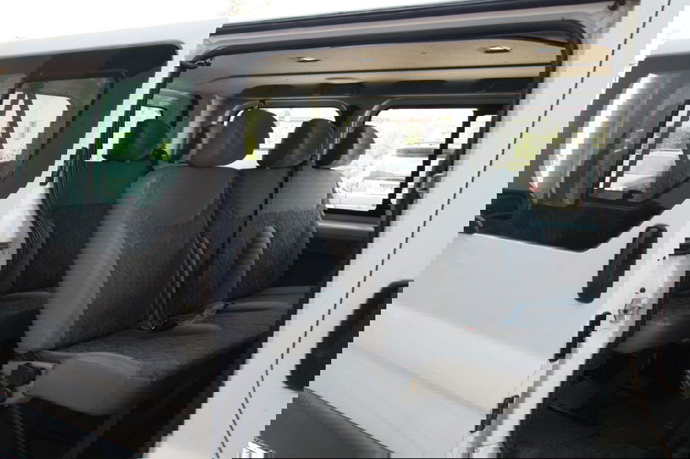 Opel Vivaro Furgone usata a Pordenone (8)