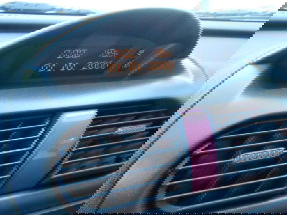 Opel Corsa usata a Pordenone (12)