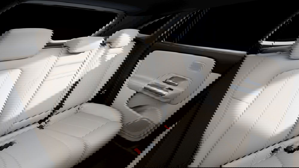 Mercedes-Benz EQA nuova a Milano (6)