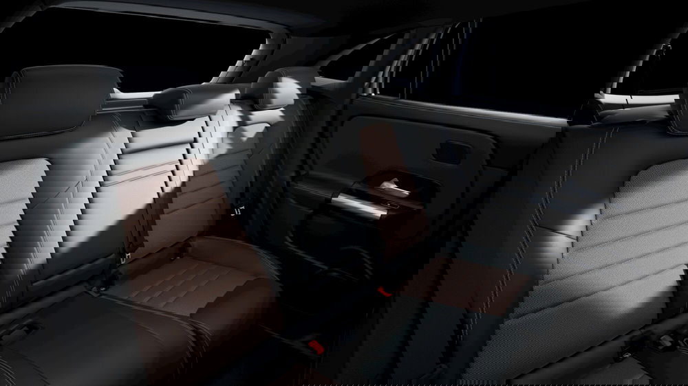 Mercedes-Benz EQA nuova a Milano (6)