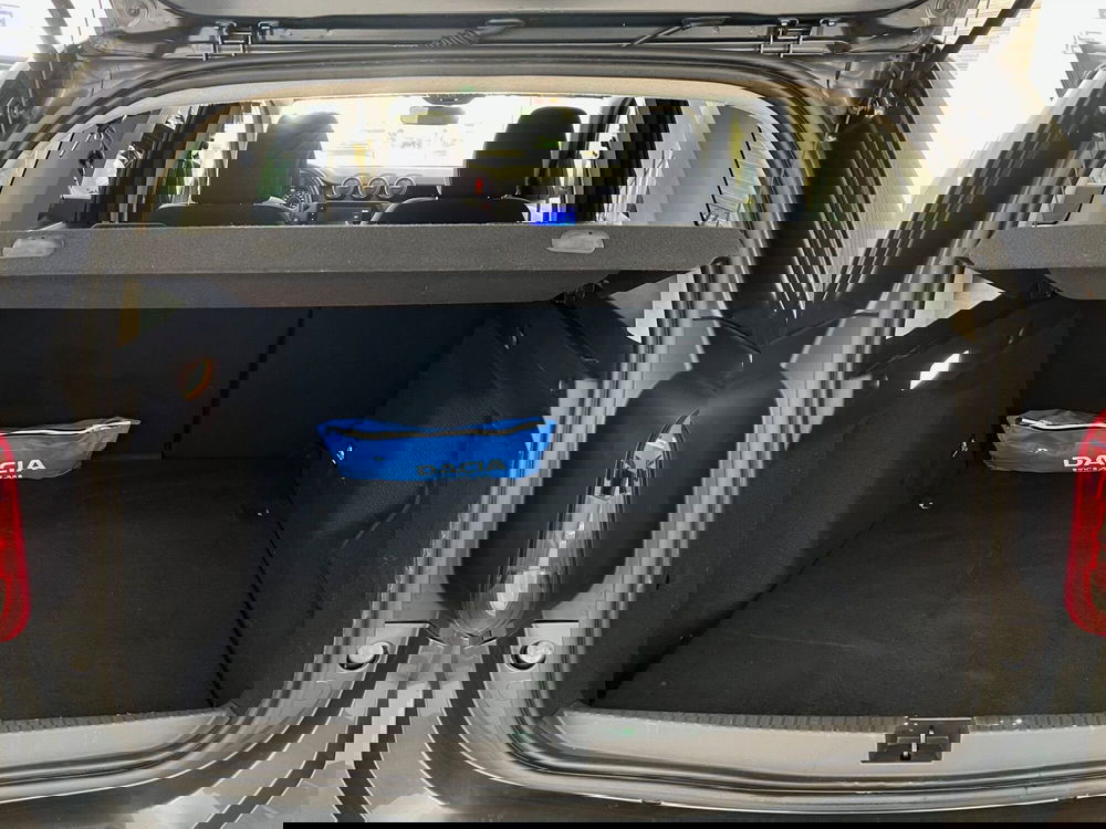 Dacia Duster usata a Bari (11)