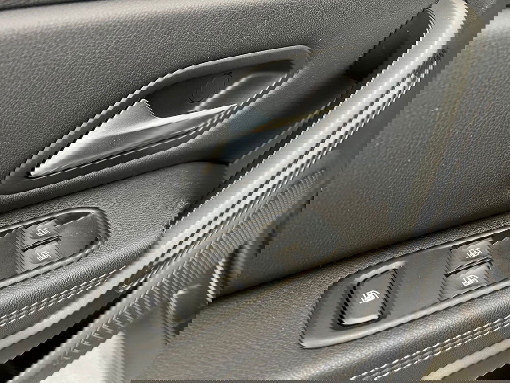 Dacia Duster usata a Bari (13)