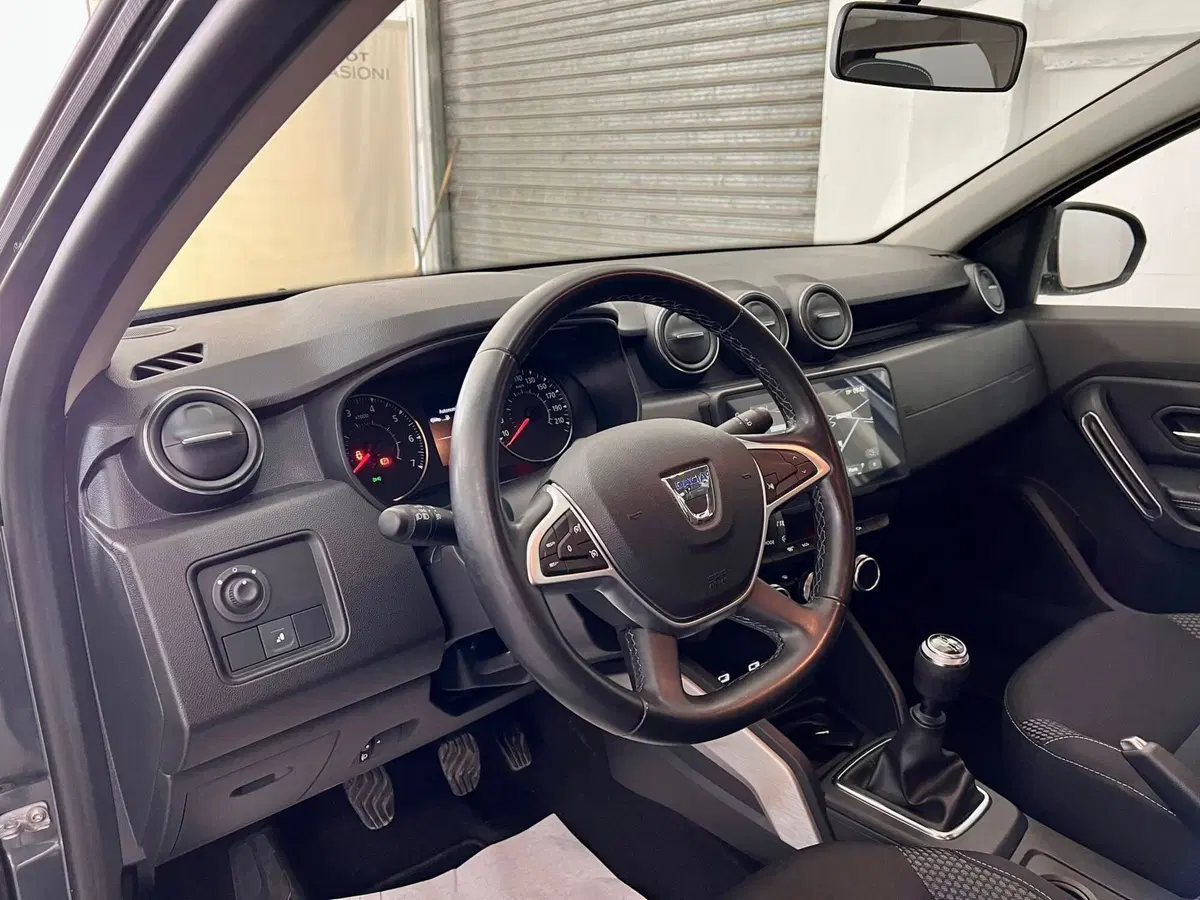 Dacia Duster usata a Bari (14)