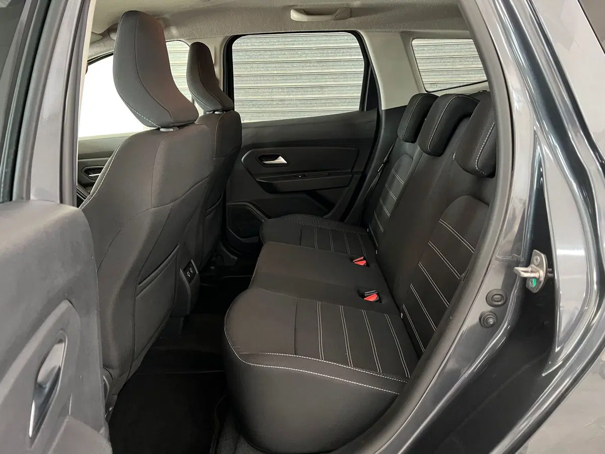 Dacia Duster usata a Bari (17)