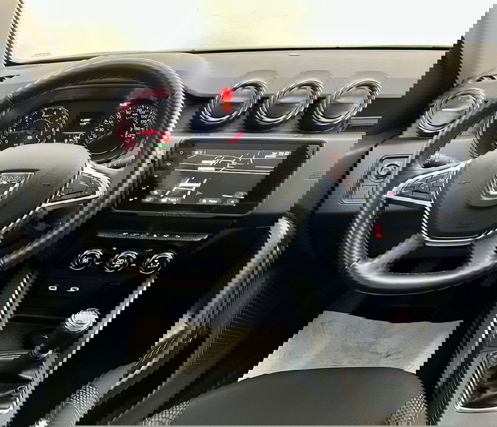 Dacia Duster usata a Bari (19)
