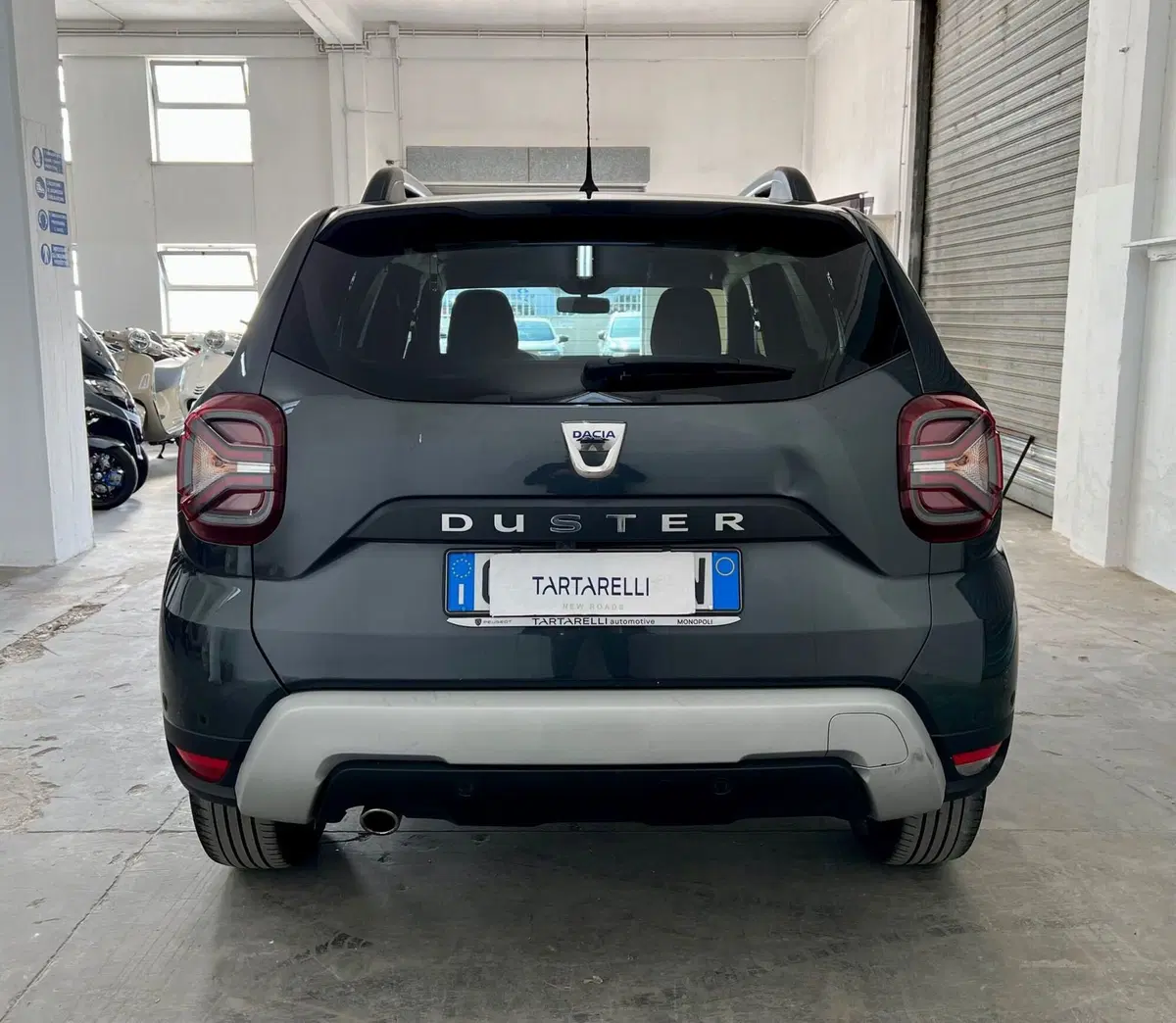 Dacia Duster usata a Bari (8)