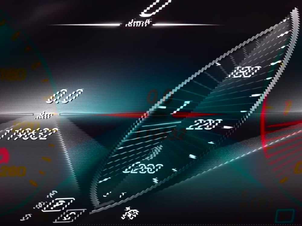 Mercedes-Benz GLC SUV usata a Pescara (16)
