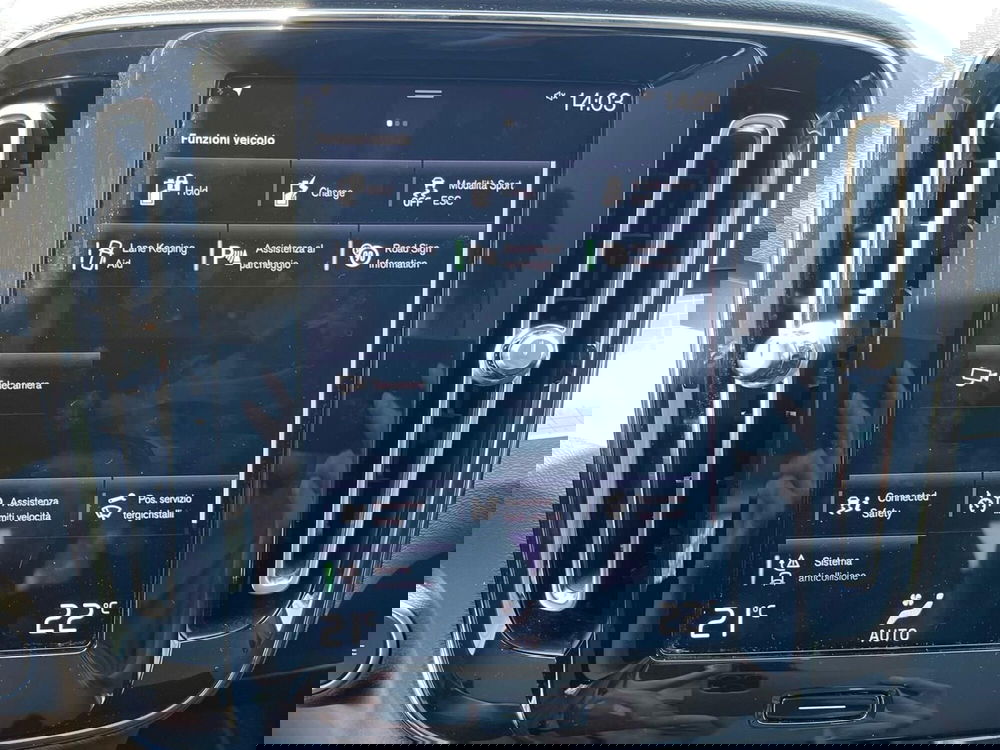 Volvo XC40 usata a Como (11)