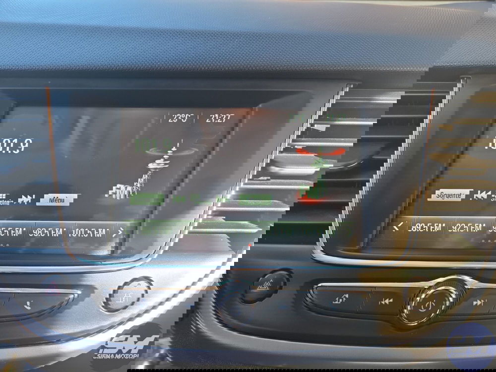 Opel Crossland usata a Siena (9)