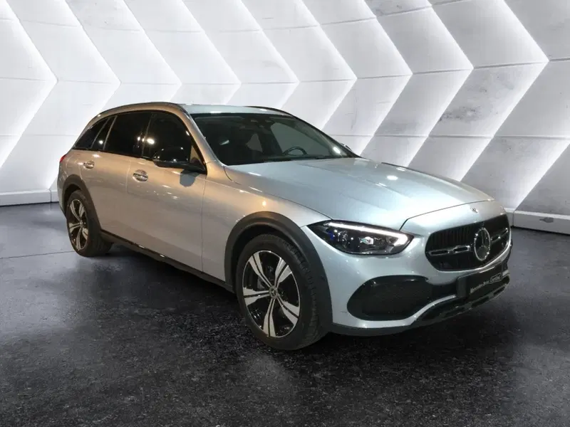 Mercedes-Benz Classe C Station Wagon usata a Caserta (3)