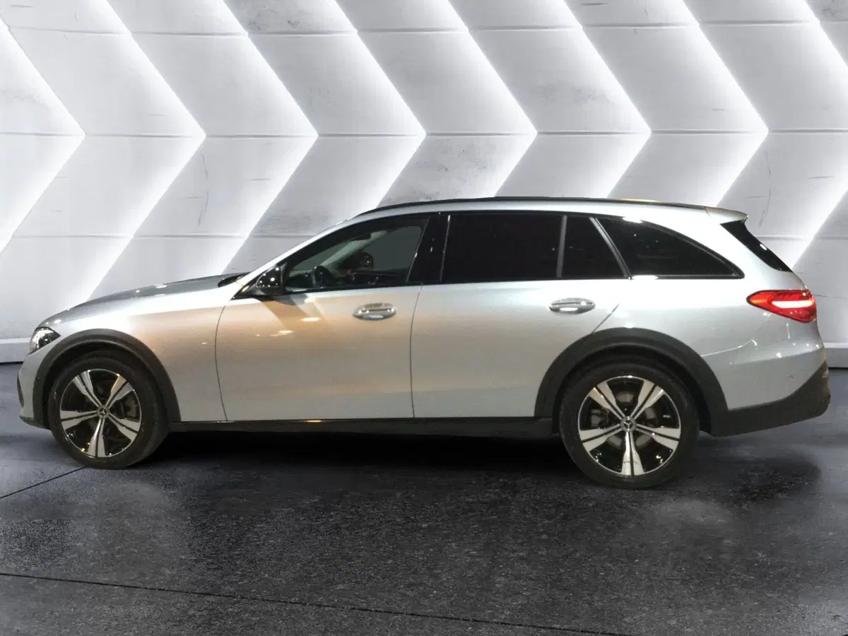 Mercedes-Benz Classe C Station Wagon usata a Caserta (8)
