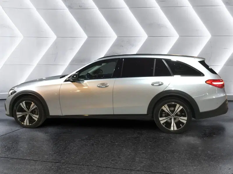 Mercedes-Benz Classe C Station Wagon usata a Caserta (8)