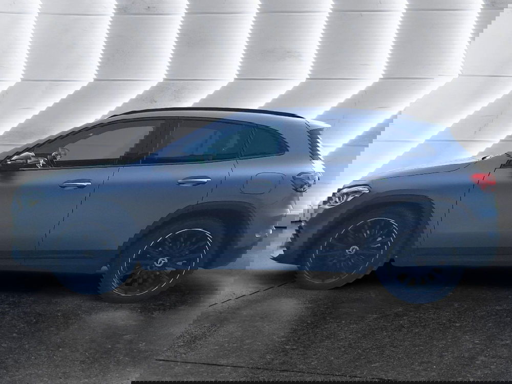 Mercedes-Benz GLA SUV usata a Salerno (7)