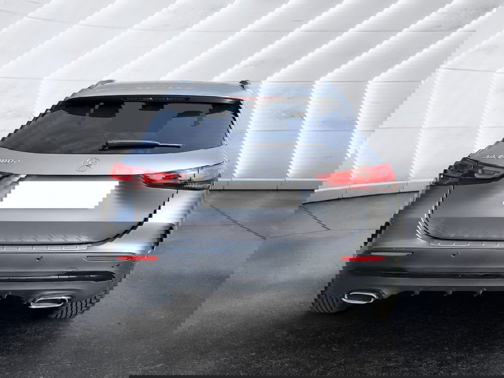 Mercedes-Benz GLA SUV usata a Salerno (8)