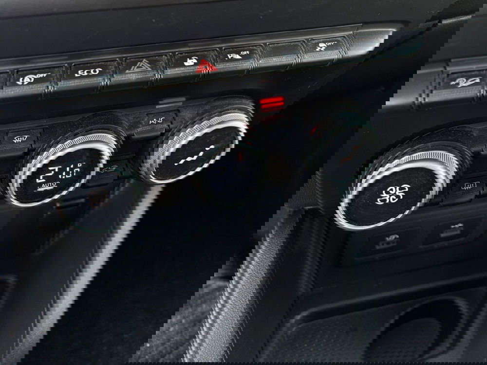 Dacia Duster usata a Vercelli (8)