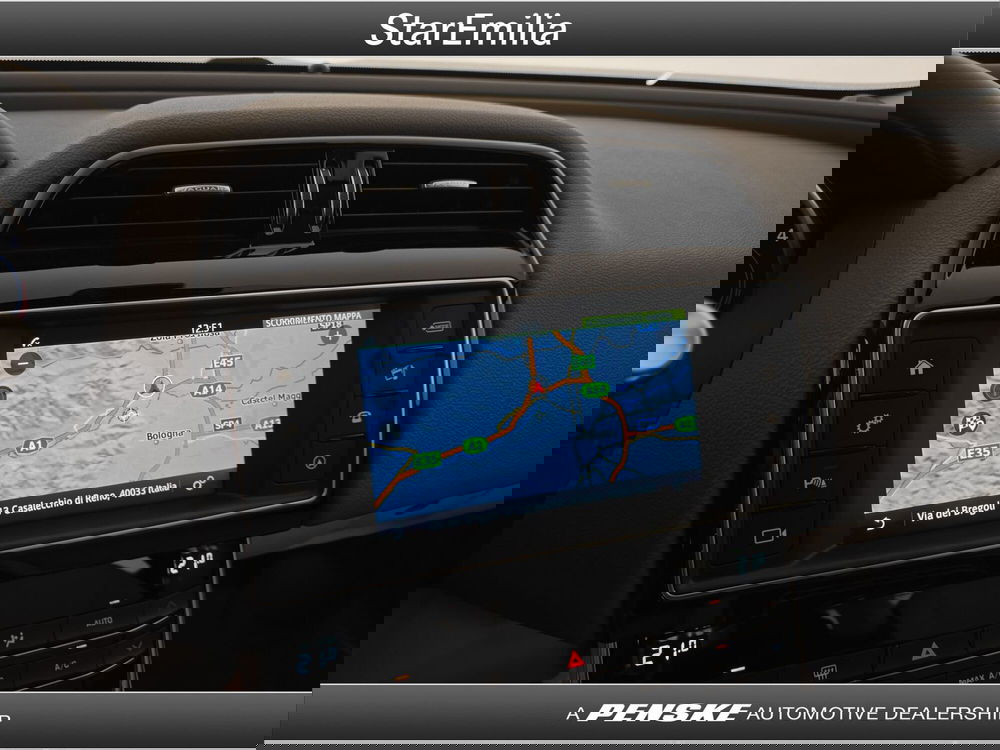 Jaguar XE usata a Bologna (13)