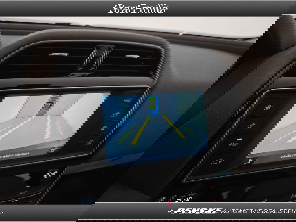 Jaguar XE usata a Bologna (14)