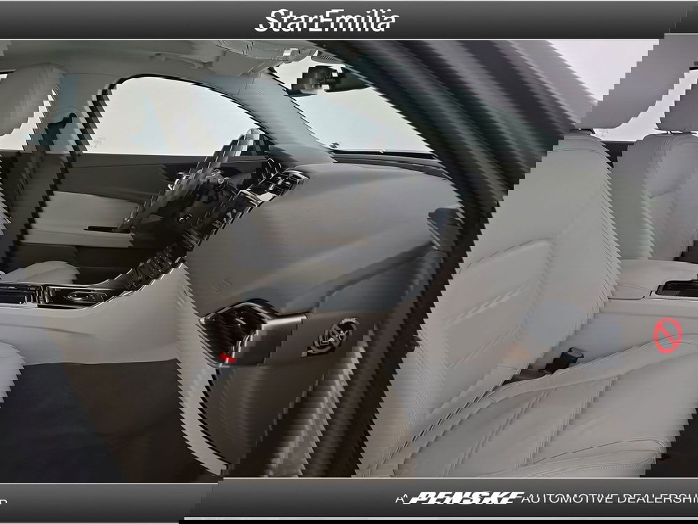 Jaguar XE usata a Bologna (17)