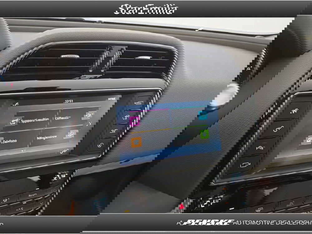 Jaguar XE usata a Bologna (19)