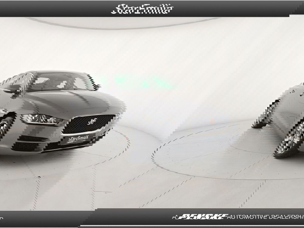 Jaguar XE usata a Bologna (6)