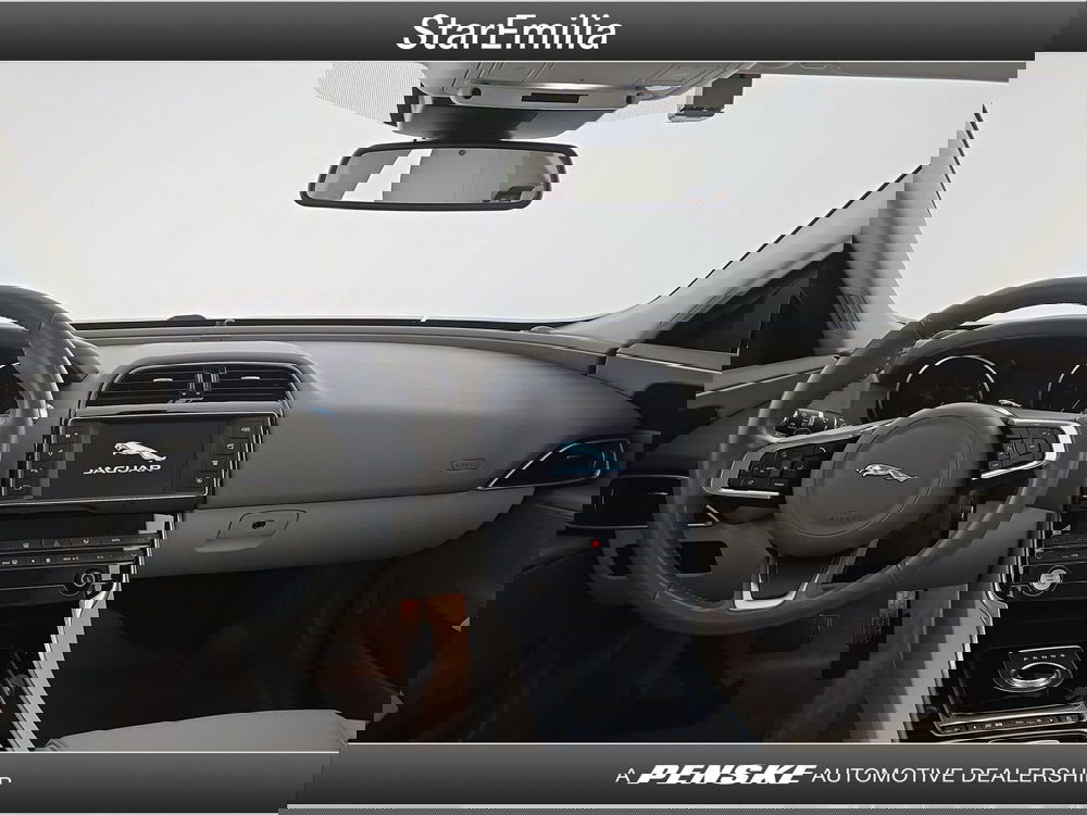 Jaguar XE usata a Bologna (9)