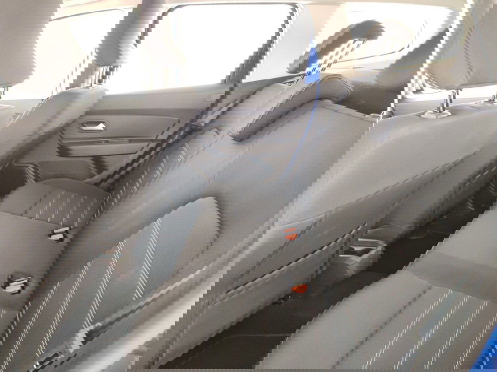 Dacia Duster usata a Massa-Carrara (10)