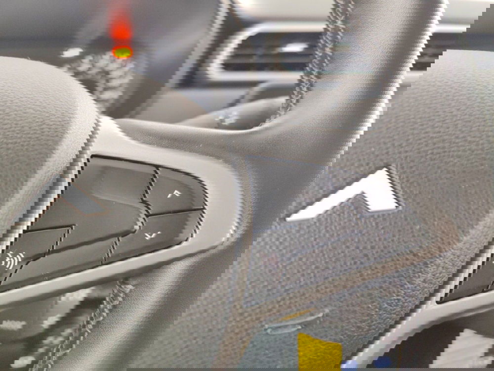 Dacia Duster usata a Massa-Carrara (13)