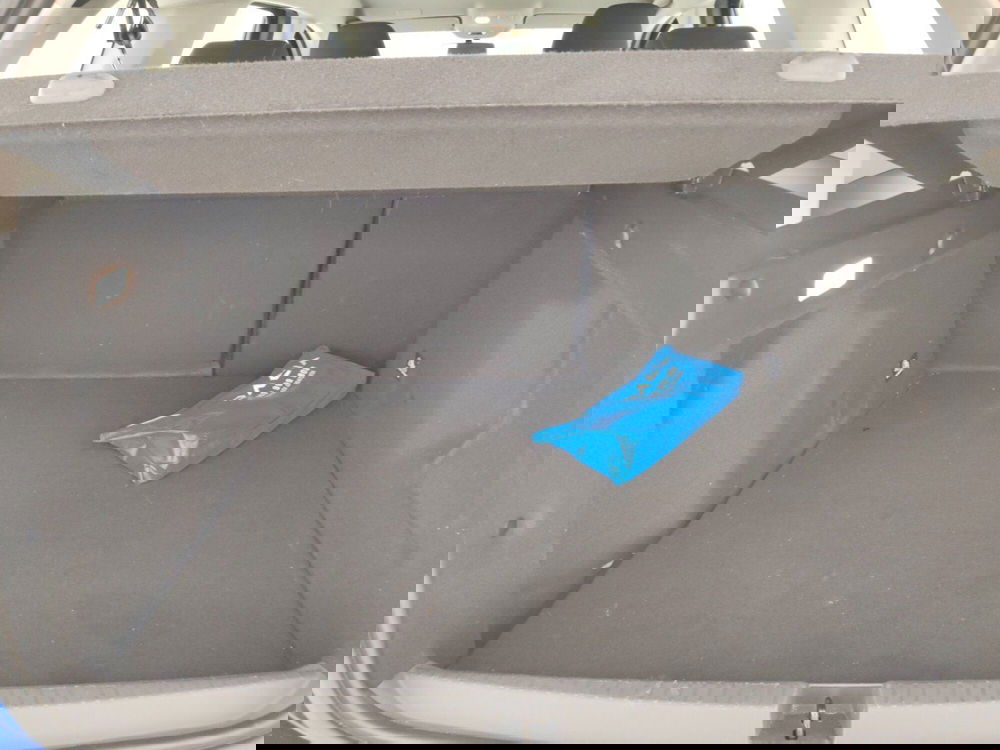 Dacia Duster usata a Massa-Carrara (16)