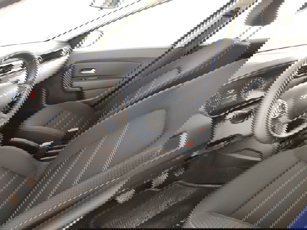 Dacia Duster usata a Massa-Carrara (7)