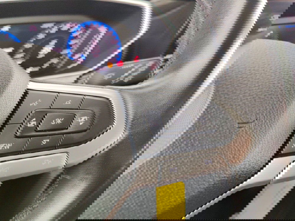 Volkswagen T-Cross usata a Massa-Carrara (13)