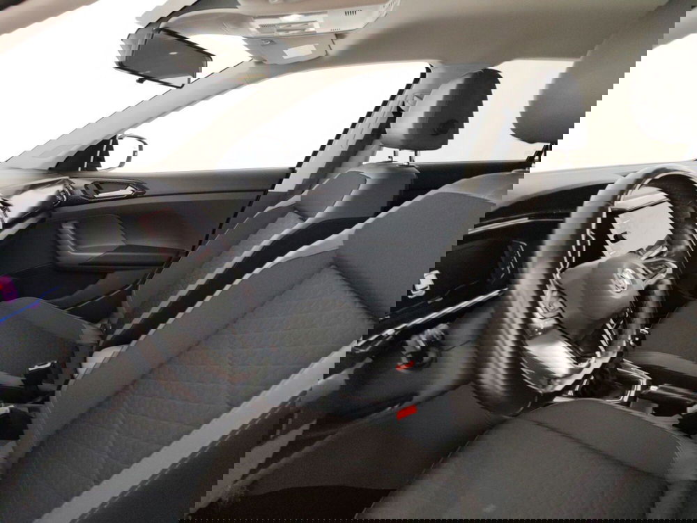 Volkswagen T-Cross usata a Massa-Carrara (7)