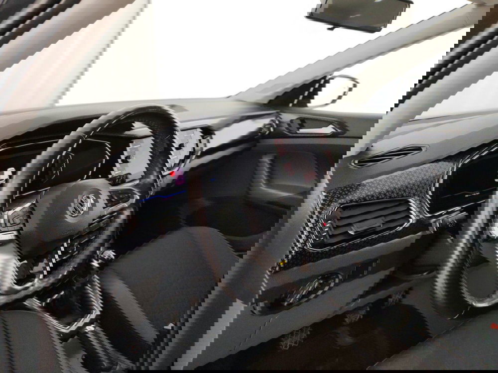Volkswagen T-Cross usata a Massa-Carrara (8)