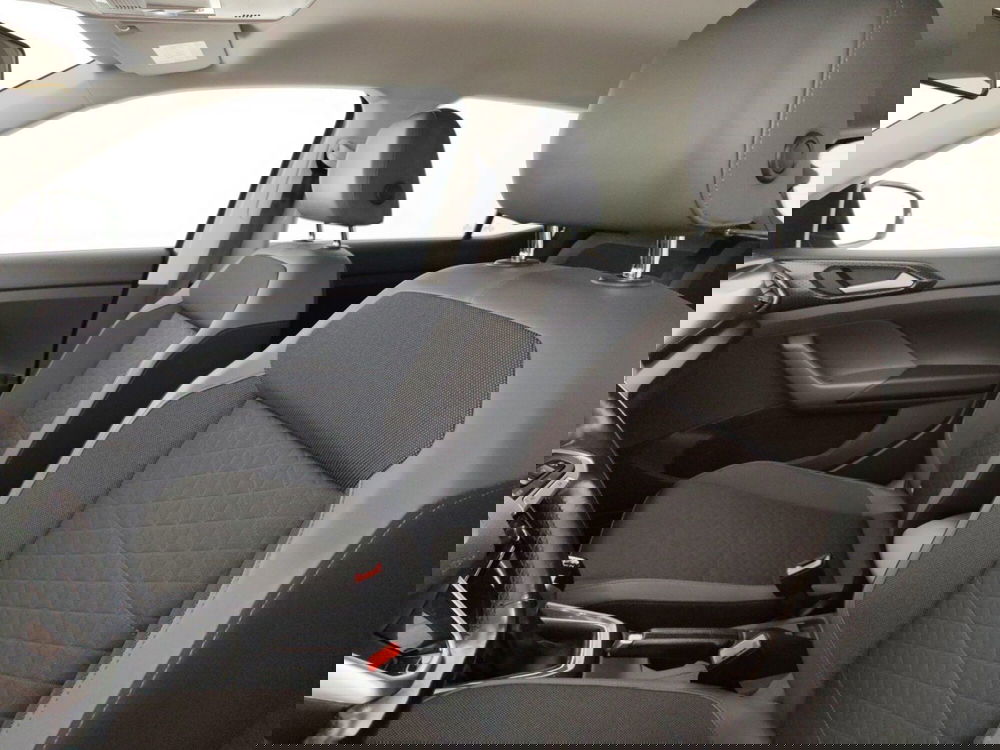 Volkswagen T-Cross usata a Massa-Carrara (9)
