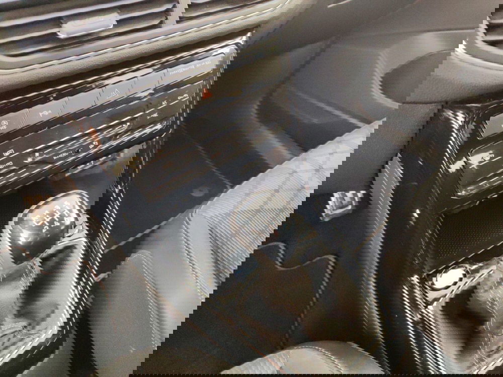 Volkswagen T-Cross usata a Massa-Carrara (11)