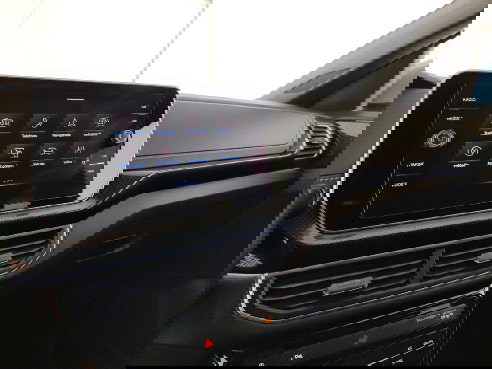 Volkswagen T-Cross usata a Massa-Carrara (12)