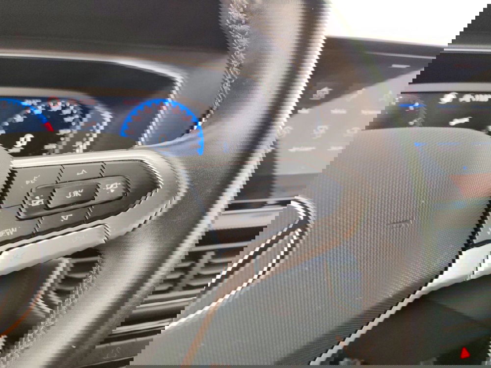 Volkswagen T-Cross usata a Massa-Carrara (13)