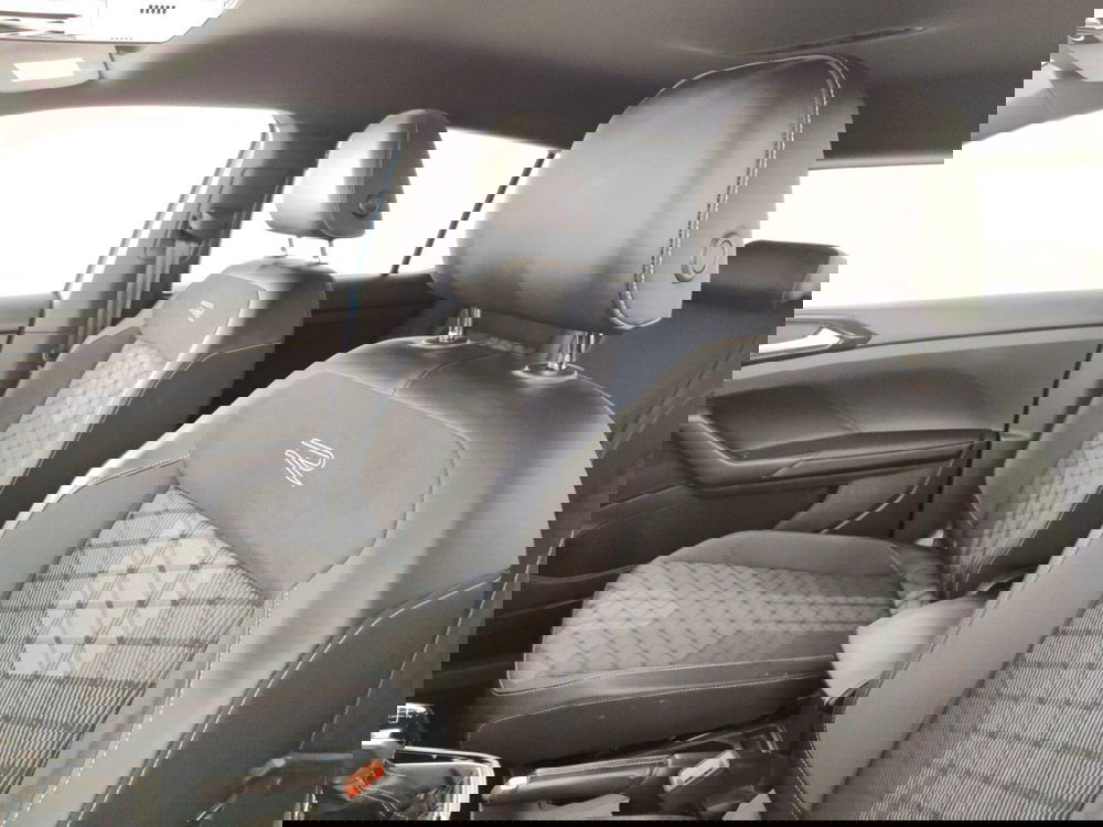 Volkswagen T-Cross usata a Massa-Carrara (9)