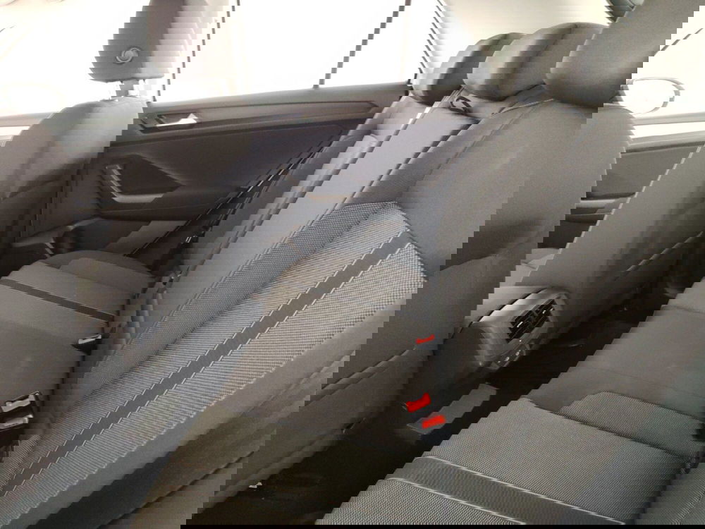 Volkswagen T-Roc usata a Massa-Carrara (10)