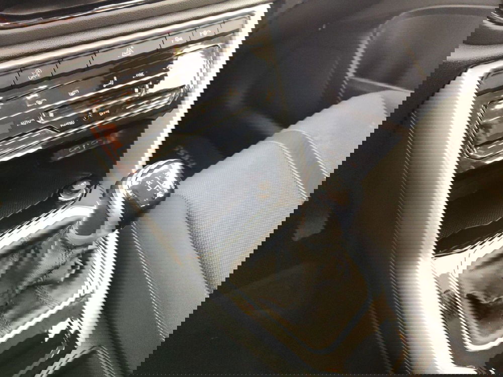 Volkswagen T-Roc usata a Massa-Carrara (11)