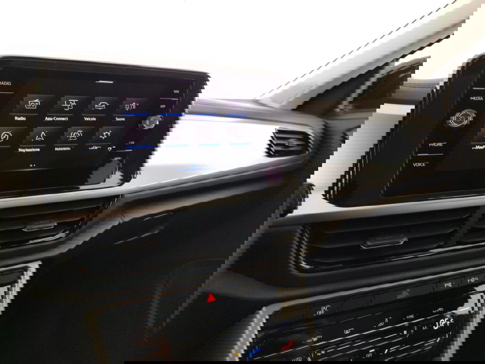 Volkswagen T-Roc usata a Massa-Carrara (16)