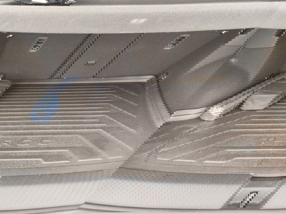 Volkswagen T-Roc usata a Massa-Carrara (17)