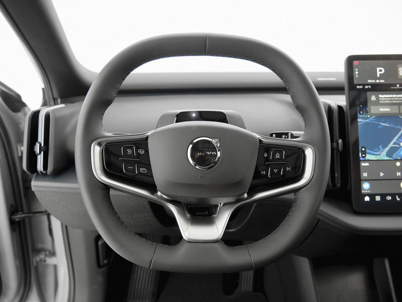 Volvo EX30 Cross Country nuova a Prato (10)